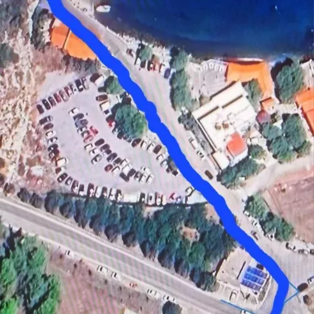 Lantställe Makedonia At Harbour Of Skala